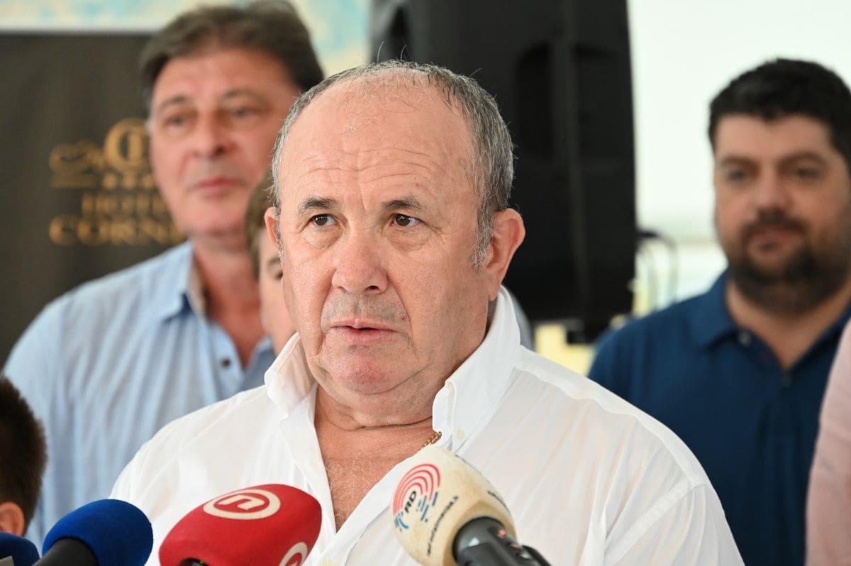 KERUM O JAKOVU PRKIĆU Gradsko vijeće treba predstavljati preženca od čovika, kao što je Igor Stanišić, Boris Ćurković, Nevenka Bečić