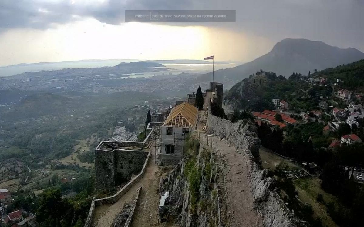 klis