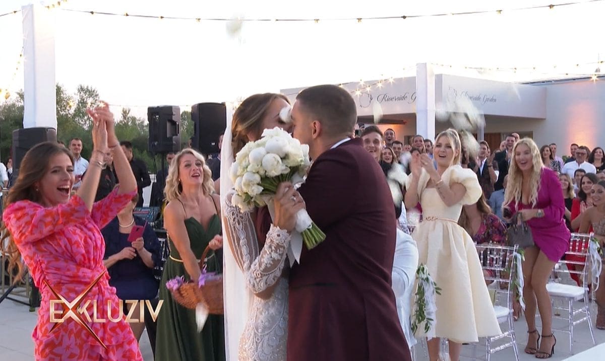 Bivša hrvatska Miss Universe se udala u vjenčanici od 15 tisuća kuna