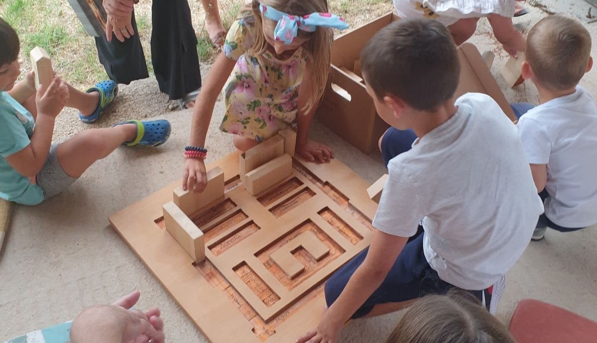 "Provedi dan s legionarom Julijem!" i "Legenda o Žarku i Nutjaku", nove muzejske publikacije za djecu