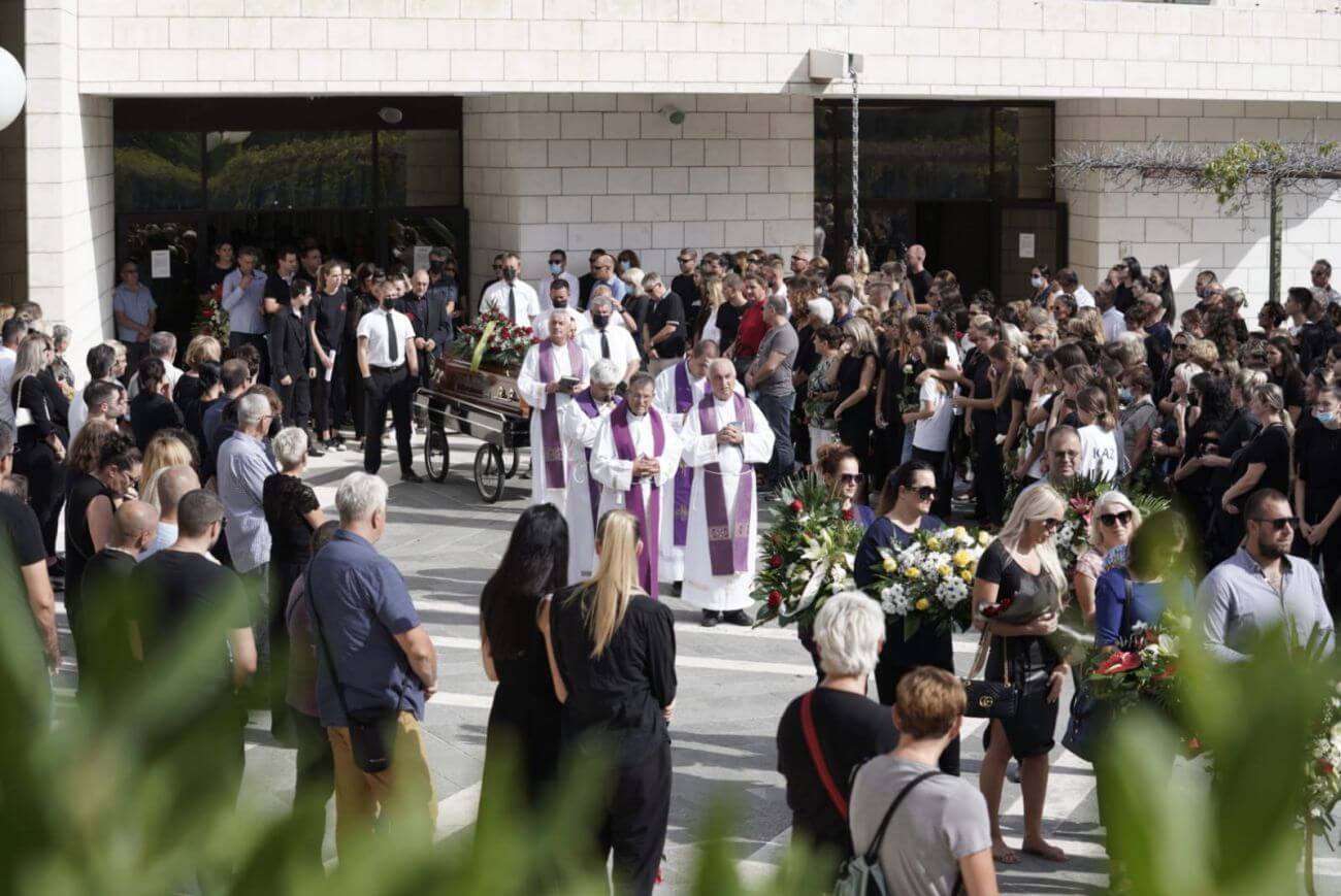 pogreb_zana_lelas(1)