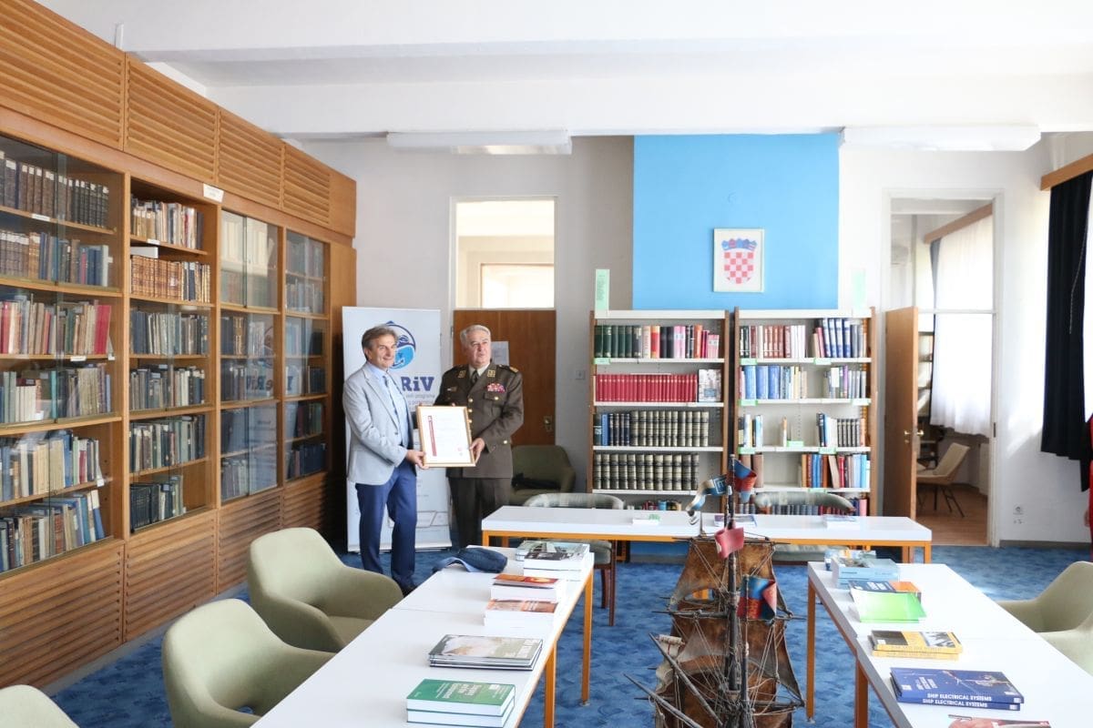 sveuciliste-u-splitu (1)