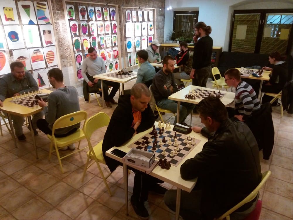 VOLITE LI DRUŠTVENE IGRE? Iskoristite šahovsko popodne u Klubu Zona: "Prijave za turnir!"