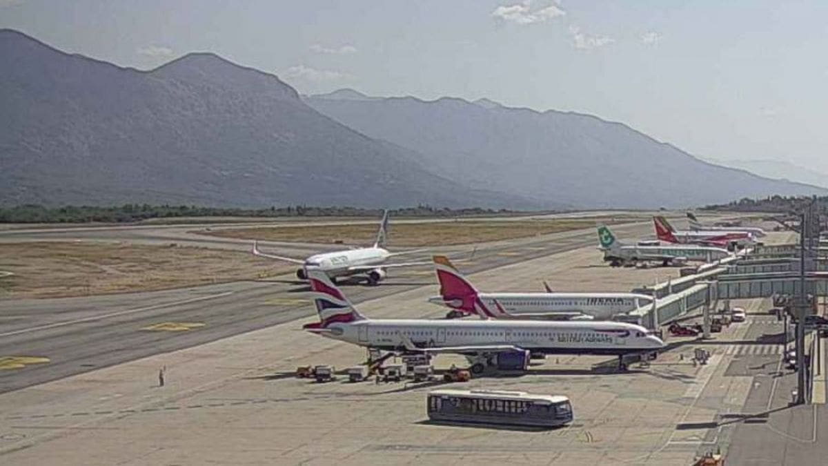 ZAHVATILA GA IZNIMNO JAKA TURBULENCIJA? Zrakoplov prizemljen u Dubrovniku nakon vrlo neugodnog leta
