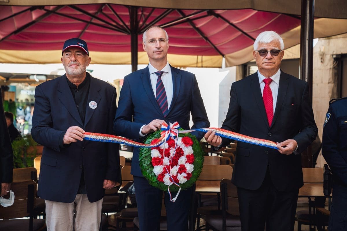 PULJAK NA 77. OBLJETNICU OSLOBOĐENJA GRADA "Činjenica da je Split oslobođen zahvaljujući partizanima ostat će upisana u povijesti za sva vremena"