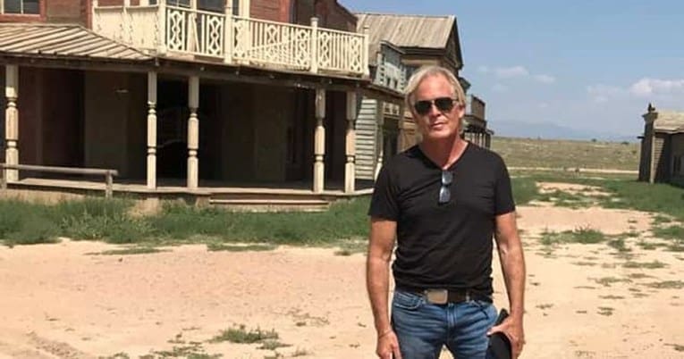 TRAGEDIJA POTRESLA FILMSKU INDUSTRIJU Pojavljuju se nove informacije o čovjeku koji je dao oružje Baldwinu