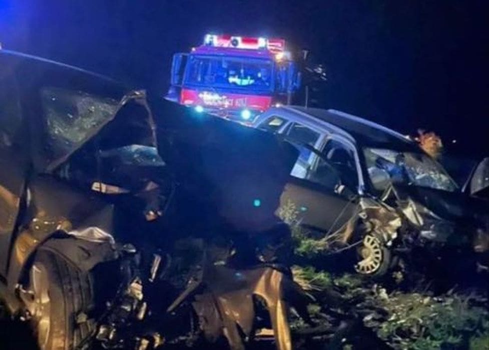 INTERVENIRALI VATROGASCI Mjesto nesreće na cesti Sinj - Otok izgledalo je užasno