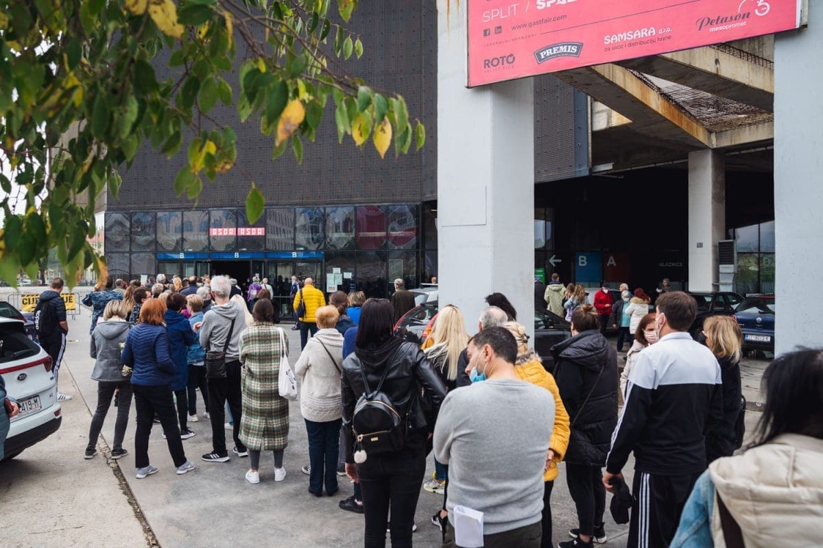 11-17-cijepljenje-guzva-3