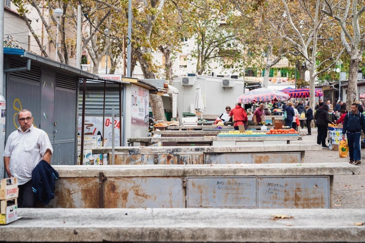 DOGOVORILI SE ILI? Vlasnici štandova iz Hrvojeve ulice odustali od prosvjeda. Evo što su prošli tjedan najavljivali