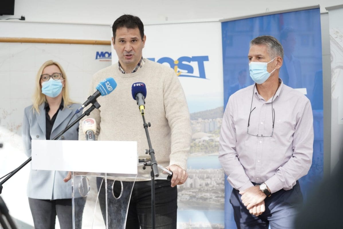 SPLITSKI MOSTOVCI JASNI: "Nastupili su razlozi za Ivoševićevu ostavku"