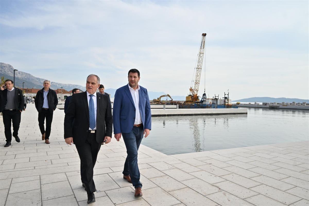 Projekt luke u Kaštel Starom bit će gotov do proljeća 2022. godine