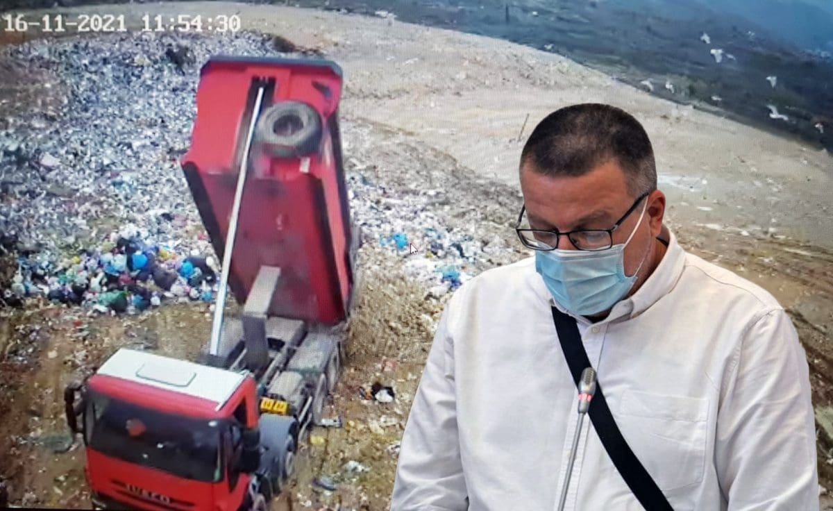 ZAŠTO SMRDI S KAREPOVCA? Direktor Čistoće: "Sve radnje su redovite, nema nikakvih radova. Moguće da su krive kiša i toplina"