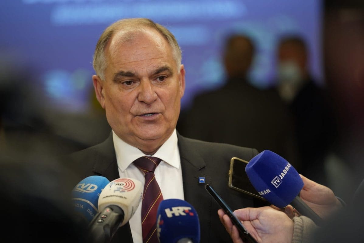 Župan Boban uoči Skupštine: "Očekujemo bagere diljem županije, na prethodno savjetovanje krenuo tunel Kozjak"