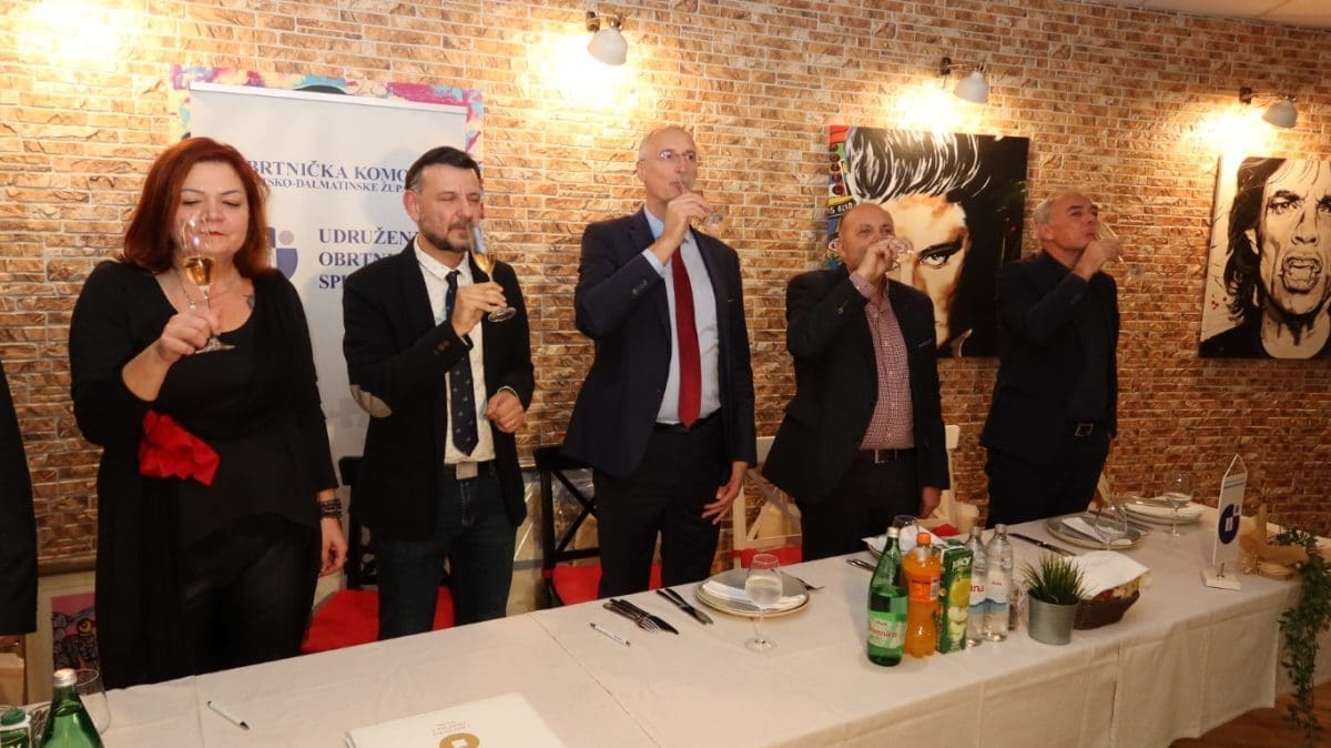 Puljak dodijelio zahvalnice: Obilježene 53 godine postojanja i rada Udruženja obrtnika Split