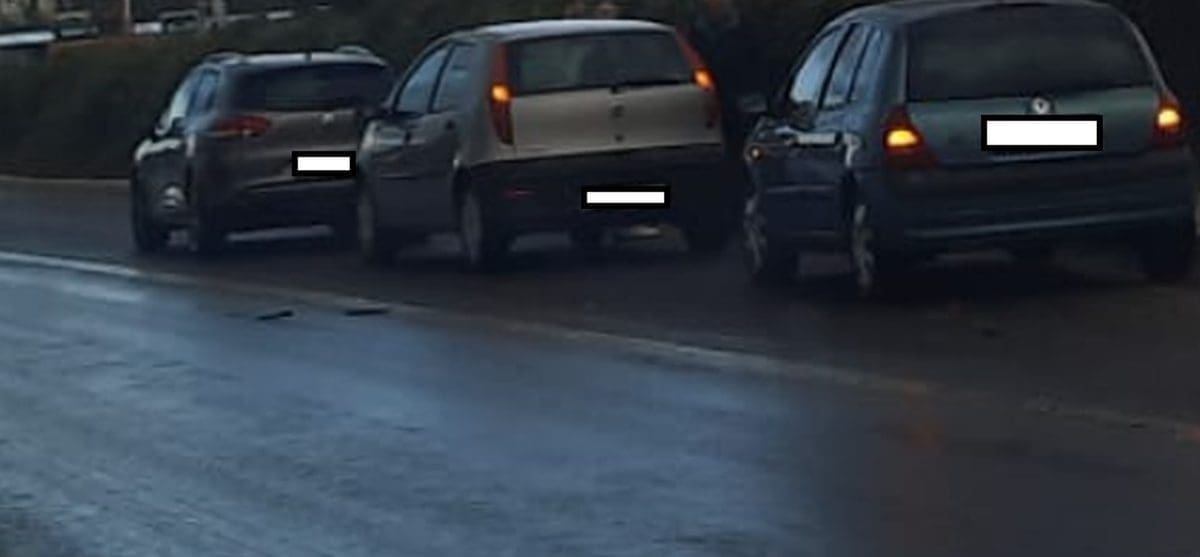 PROMETNA NESREĆA NA SIROBUJI Sudar više vozila, stvorila se kolona