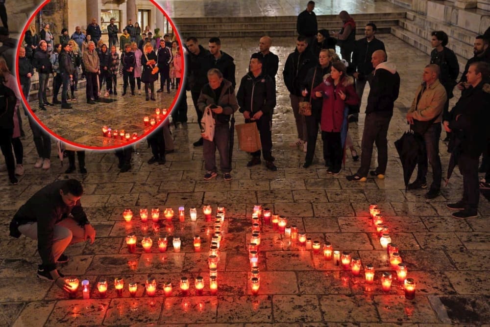 VEČERNJE OKUPLJANJE Na Peristilu prosvjed protiv uvođenja Covid-potvrda. Prosvjednici iz čista mira okružili našeg fotoreportera i vikali na njega