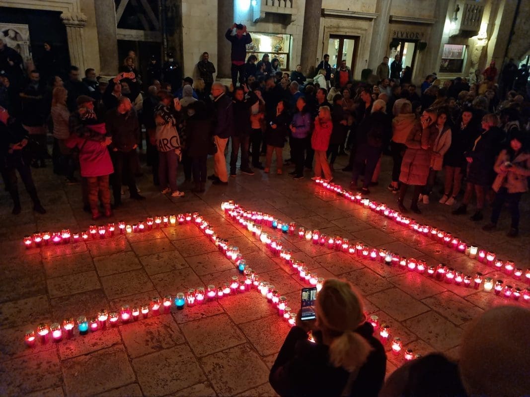 prosvjed_peristil (1)