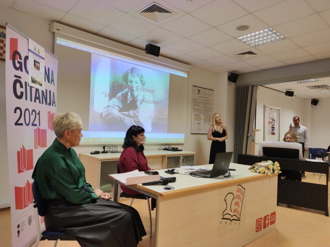 RUSKA JESEN U SPLITU U gradskoj knjižnici se izvodila djela poznatog pjesnika Jesenjina