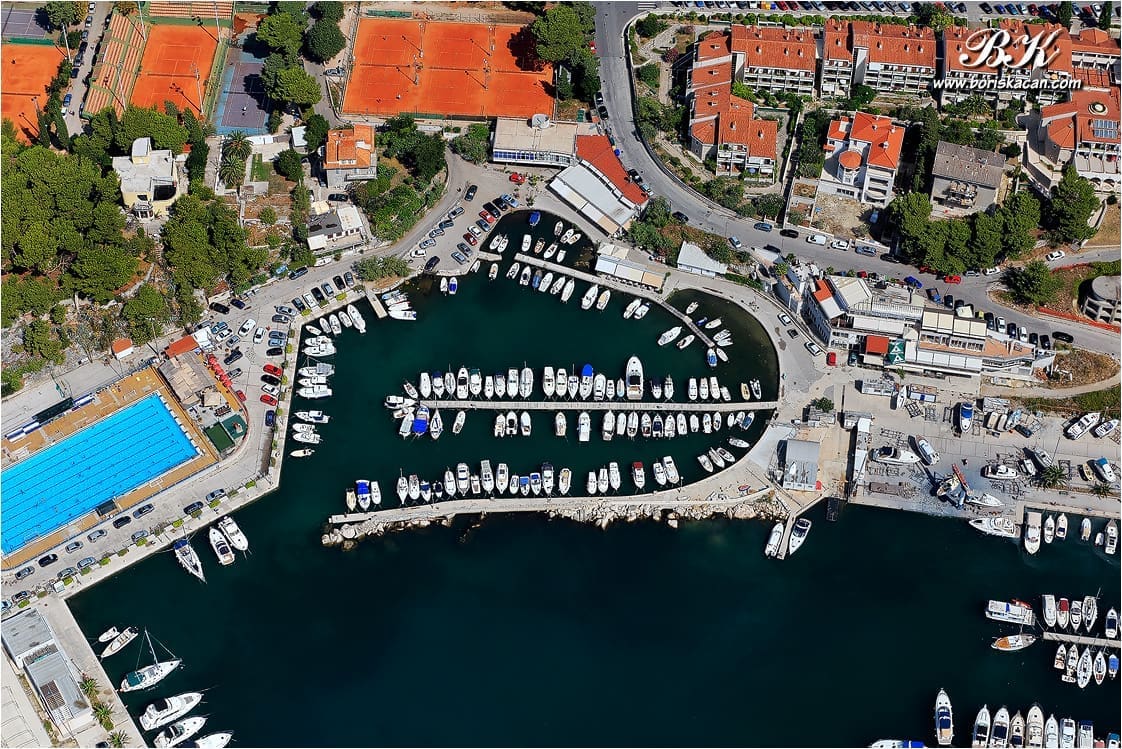 Čogelja: "Dok se programski kolaboracionisti samo bave spinovima, Vlada RH i SDŽ od obalnog pojasa Splita učinili su veliko gradilište"