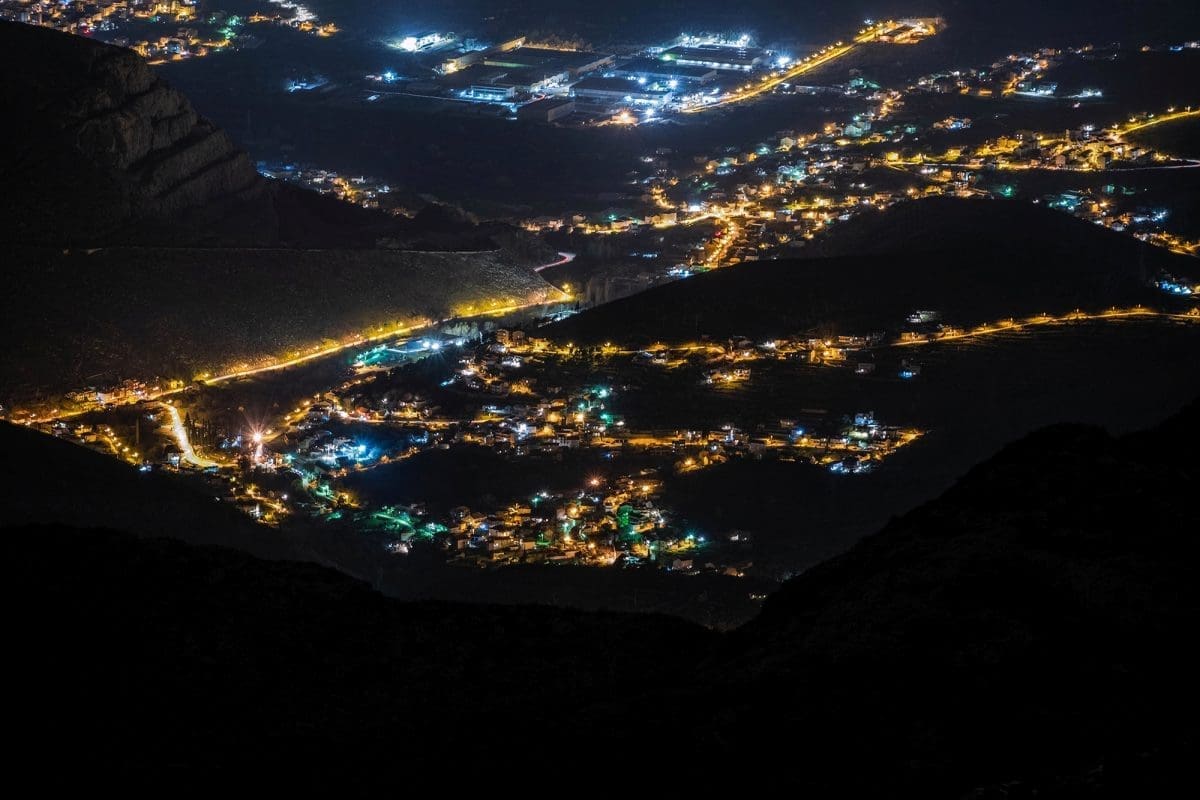 Fenska bura donijela neobično noćno zatopljenje: Na istoku Splita temperatura strelovito porasla 8 stupnjeva