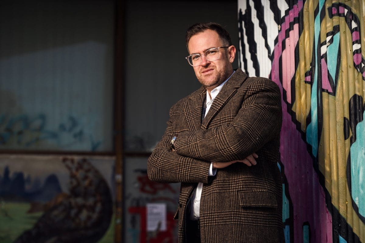 NASTAVLJA SE FEJS 'PREPIRKA' Sve je počelo nakon statusa Đogaša. Sada je Barbir odgovorio Balovu iz HDZ-a: "Neka HDZ plati roditeljima minus na njihovim računima"