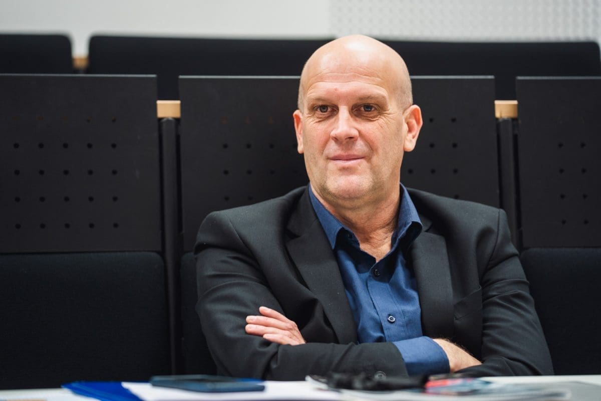 KUKAVICA PORUČIO BUDALIĆU "Gradonačelniče, dvoboj je trebalo voditi protiv onih koji su te naveli da glasaš protiv 'Za dom spremni'"