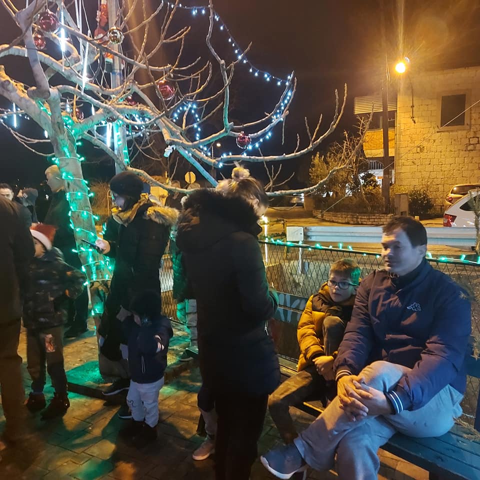 badnjak-na-koresnici3567