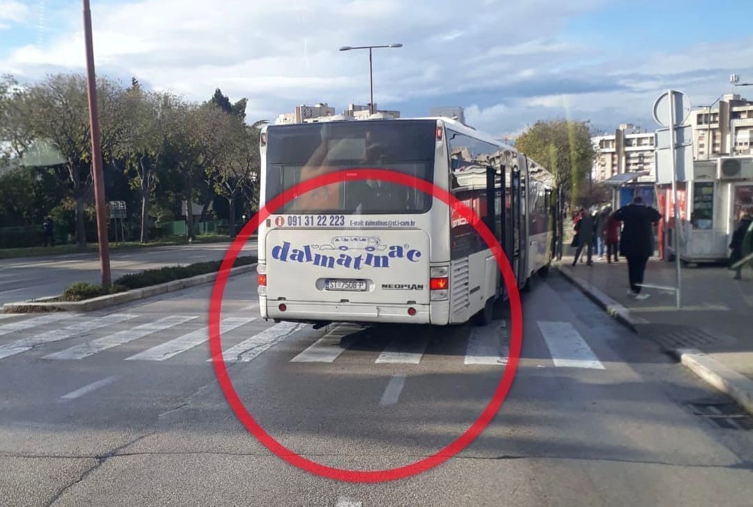 KAKVO JE OVO ZAUSTAVLJANJE NA STANICI? "Nakon pretjecanja se zaustavio na stanici na Poljičkoj, ali je to napravio katastrofalno"