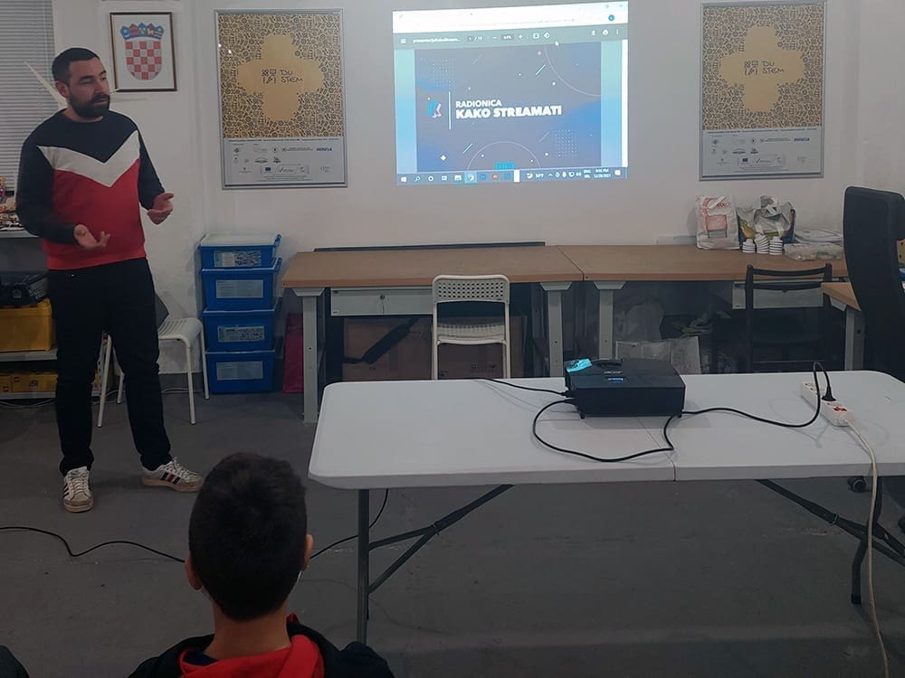 NASTAVLJAJU ZANIMLJIVE AKTIVNOSTI - U organizaciji ZTK-a Dubrovnik održana radionica "Kako streamati"