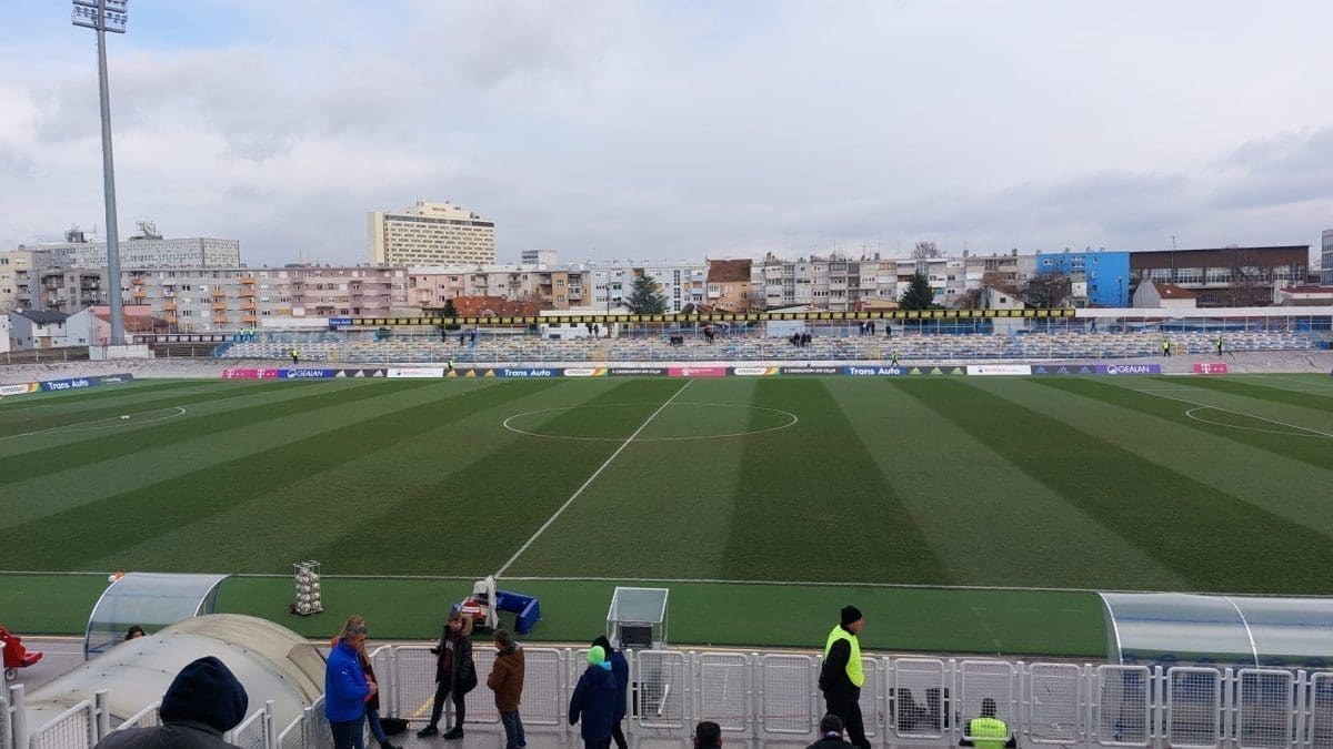 lokomotiva hajduk s tribina (2)