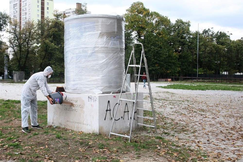 Vizualni umjetnik i performer Mak Hubjer izlaže u Klubu Zona