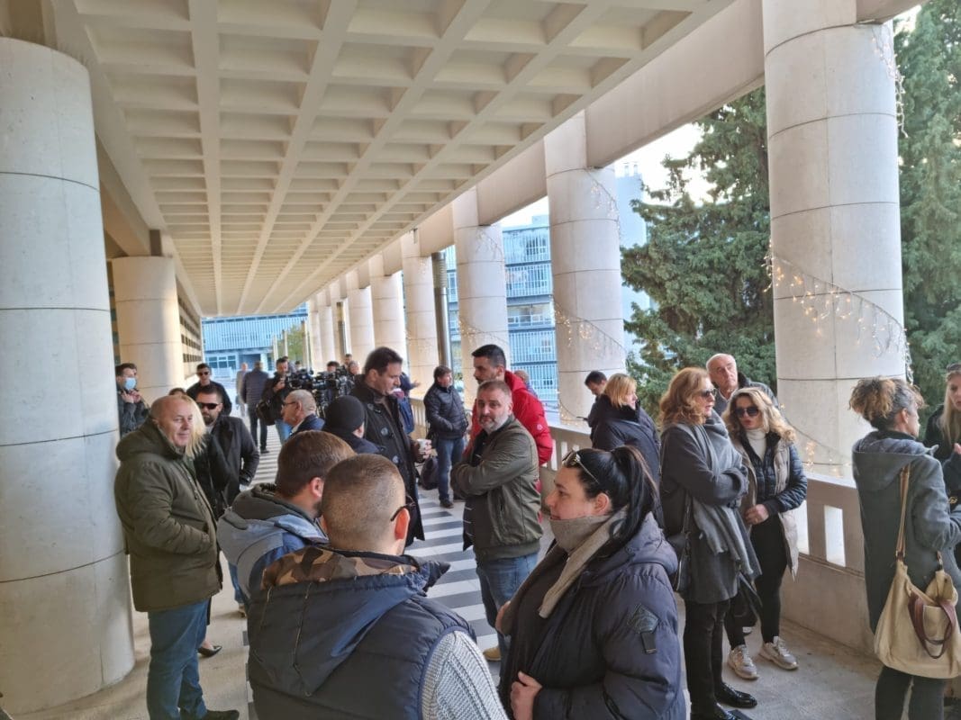 NIJE BILO DRAME Zakupci s Pazara dočekali gradske vijećnike: "Tražimo odgovore"