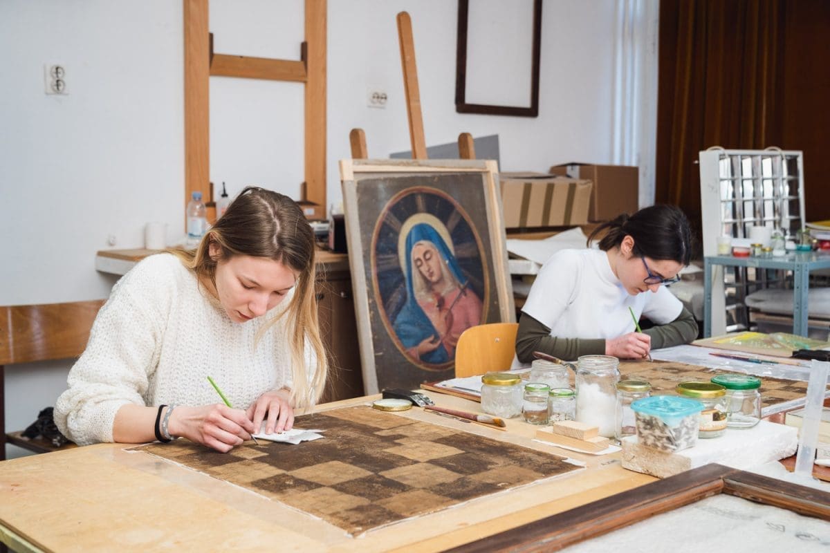 1-14-restauratorice-1