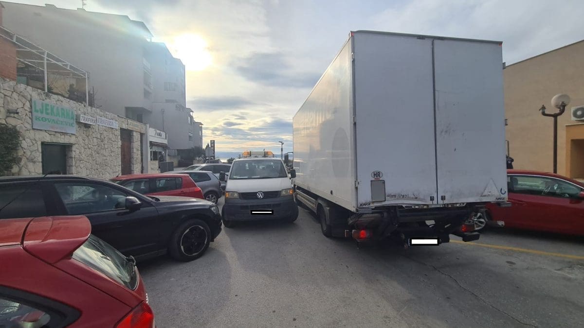 autu_ambulanta_mertojak (3)