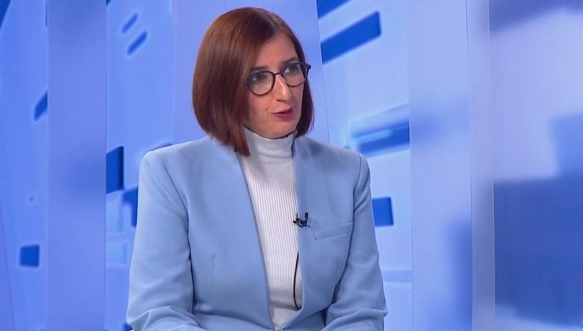 MARIJANA PULJAK: "Nema više rješavanja politike u konobama i kafićima"
