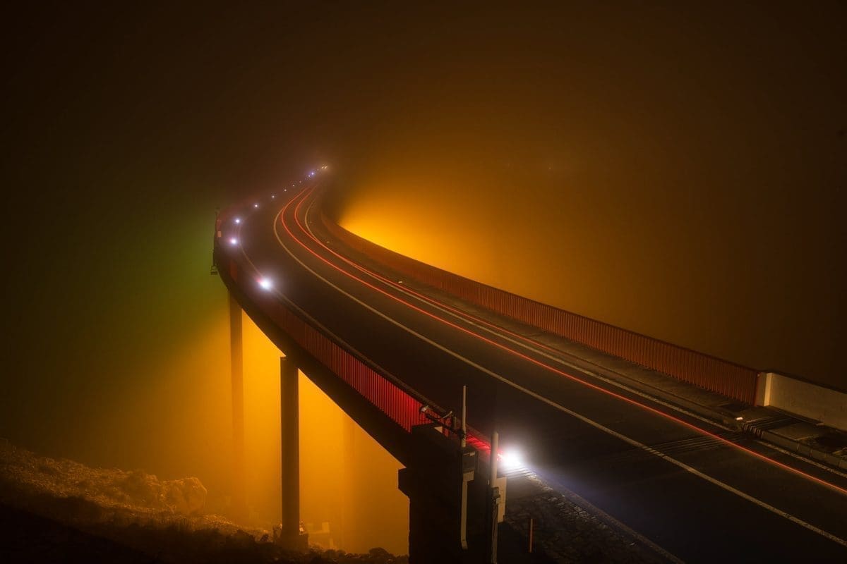 I to je Dalmacija: Maslenički most najčešće vežemo uz buru, no ovaj prizor oduševljava
