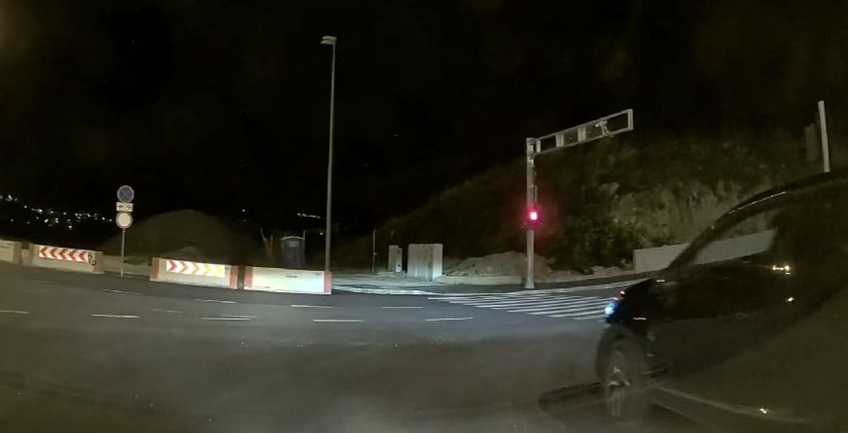 PROMETNA NEKULTURA KOD CITYJA Za 'dlaku' izbjegnuta nesreća zbog nemara vozača