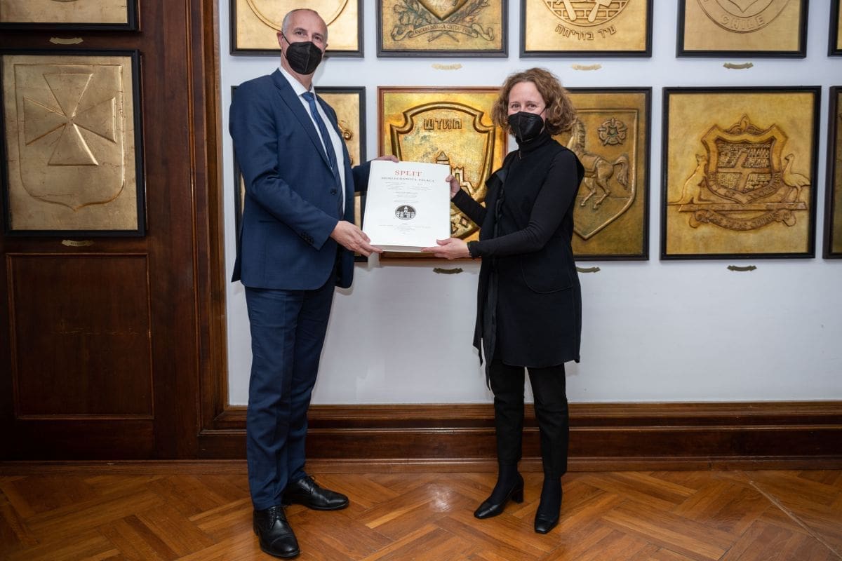 Održan sastanak gradonačelnika Puljka s ministricom kulture Obuljen Koržinek