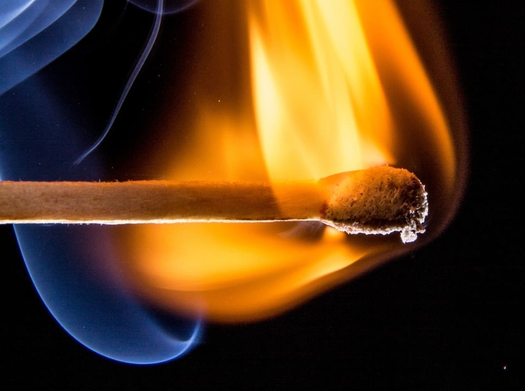 Zadranin ušao u poslovne prostorije trgovačkog društva i zapalio ih