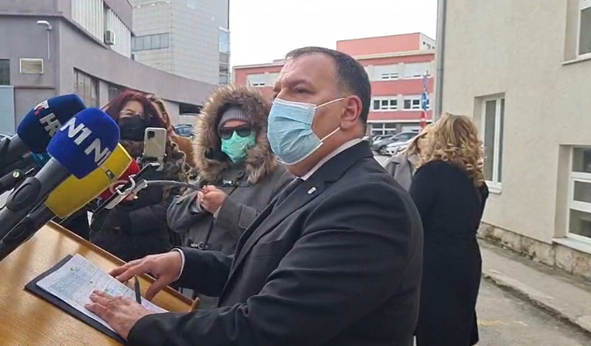 BEROŠ IZ SPLITA: "Covid-potvrde će se moći dobiti i brzim testom"