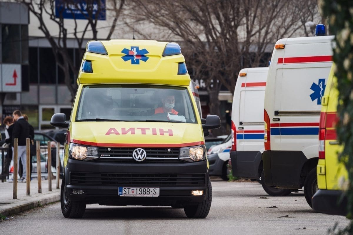 Dubrava: Teretnjak izletio s ceste, teško ozlijeđena žena