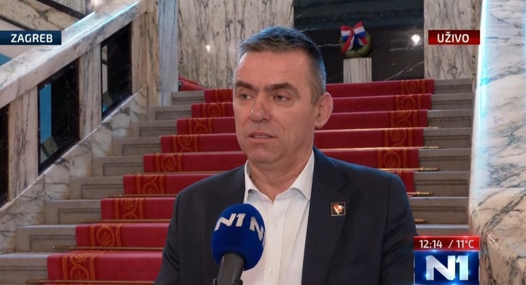 Stipo Mlinarić: "I ne gospodo, nećete uživati u novcima otetima od ovog naroda, nećete uživati mirovine i povlastice na račun onih koji više nisu s nama"