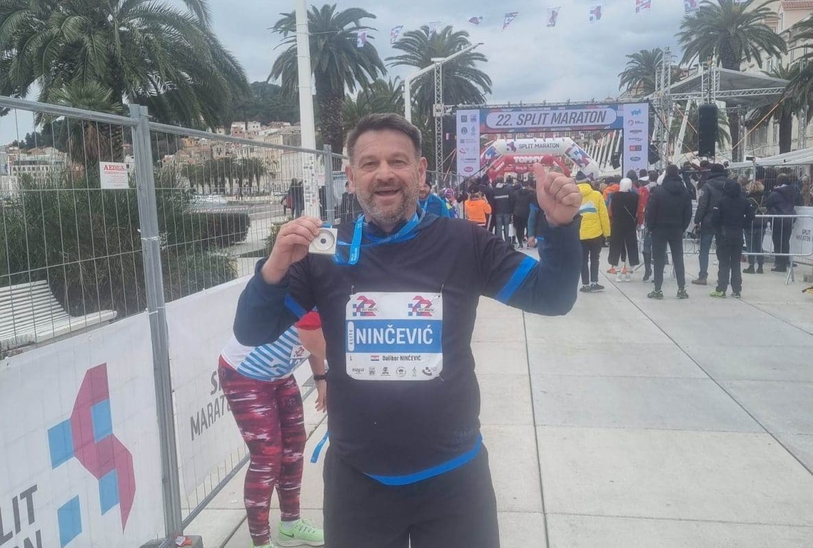 SPLITSKI MARATON 2022. Solinski gradonačelnik otrčao polumaraton: "Uspio sam, pohvala organizatorima i volonterima"