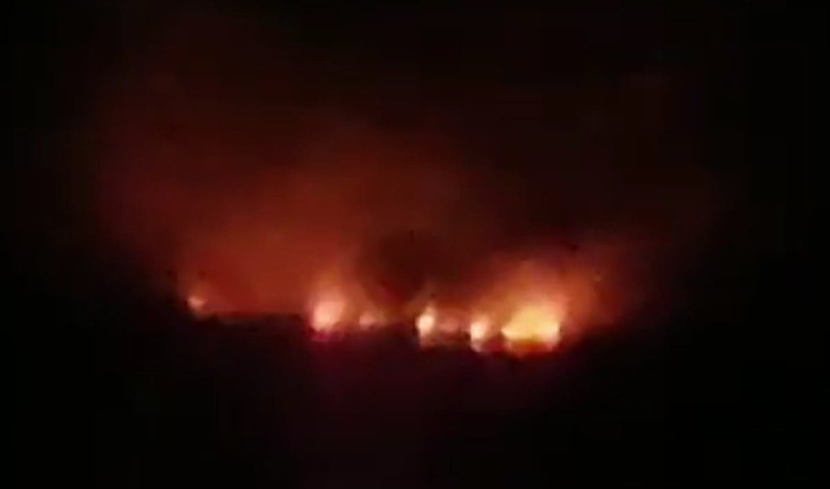 POŽAR U SITNOM DONJEM "Bura brzo širi vatru"