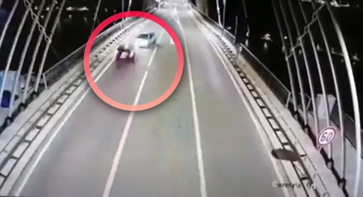DRAMATIČNA SNIMKA Kamera uhvatila trenutak sudara tri automobila na dubrovačkom mostu