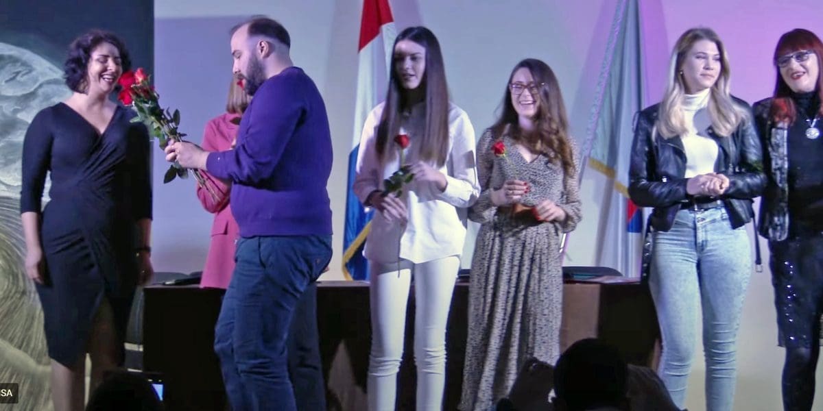 Valentinovo u Imotskom: Održana večer ljubavne poezije