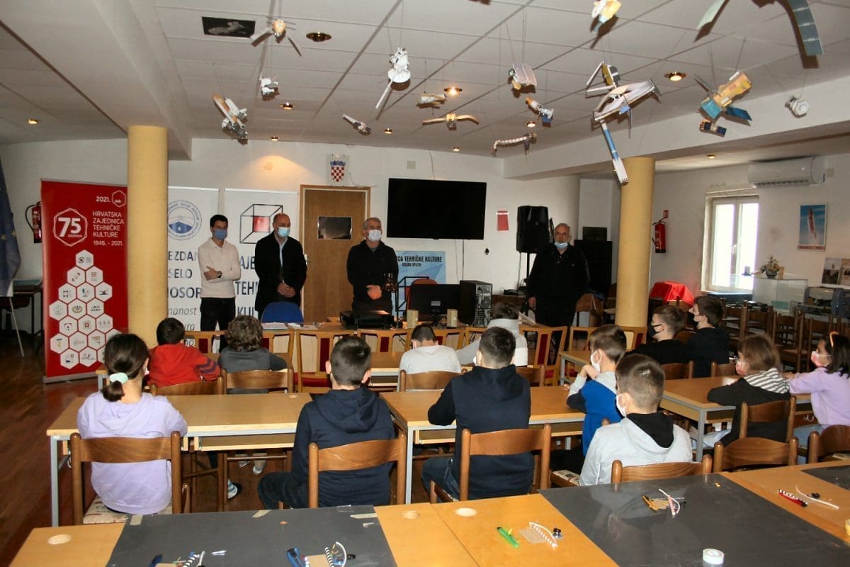 ZVJEZDANO SELO MOSOR Otvorena Zimska škola tehničkih aktivnosti