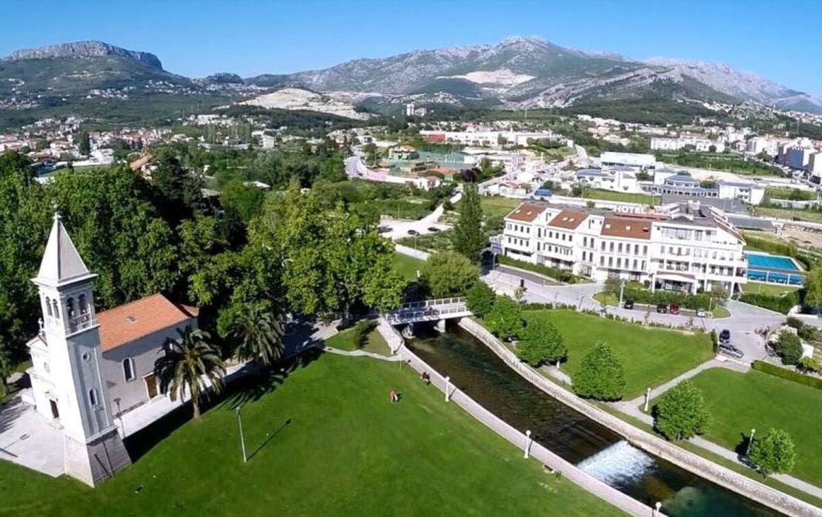 VESELJE GRAĐANA SOLINA I POSJETITELJA Za nekoliko mjeseci Solin će dobiti moderno izletište za rekreaciju, ali i edukaciju