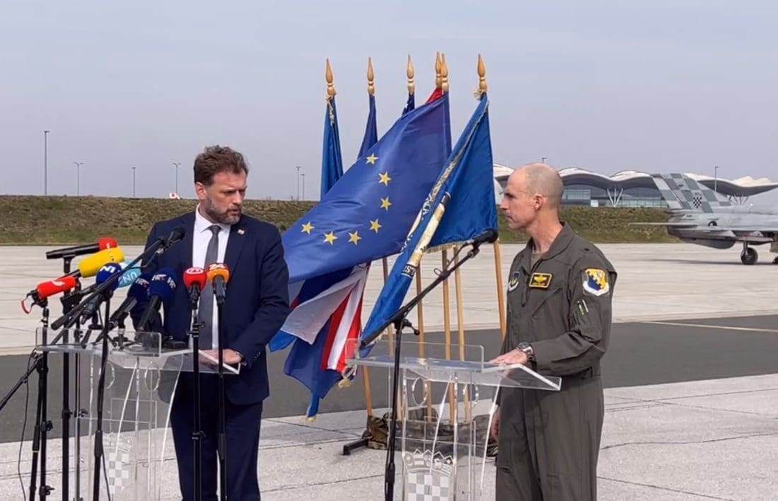 Banožić: Preleti aviona pokazuju da se hrvatsko nebo čuva