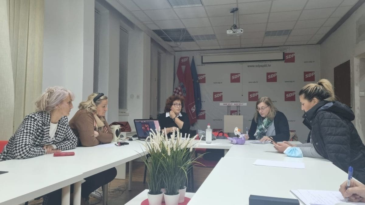 FORUM ŽENA SDP-a: Krizni centar u Splitsko-dalmatinskoj županiji - kako ga realizirati?